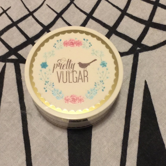 Pretty Vulgar Other - Pretty Vulgar the powder room loose powder Pretty Vulgar Other - Pretty Vulgar the powder room loose powder